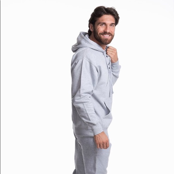 Mega Signature Sweatsuit - Picture 3 of 5